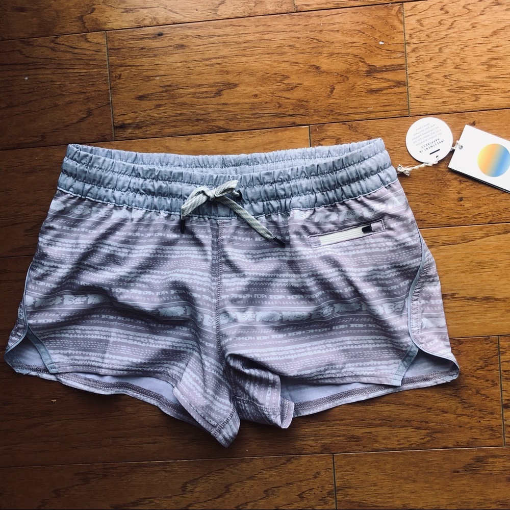 Vuori halo performance short - clementine pale dusty pink  NWT